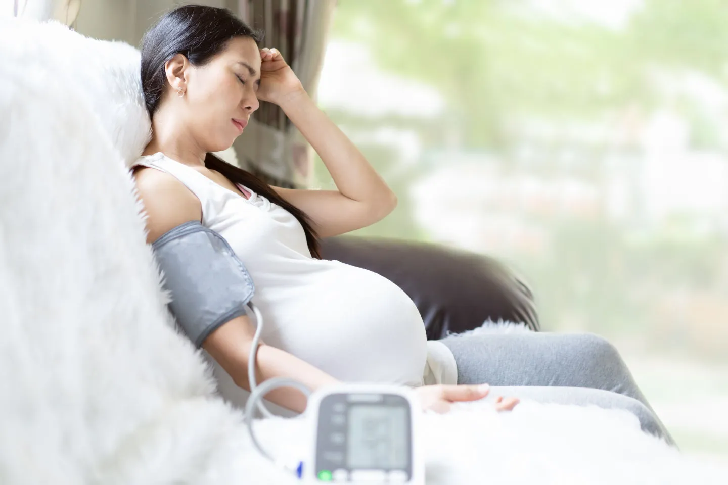 Best High risk pregnancy doctor Dr Kiranjeet Kaur, Lajpat Nagar