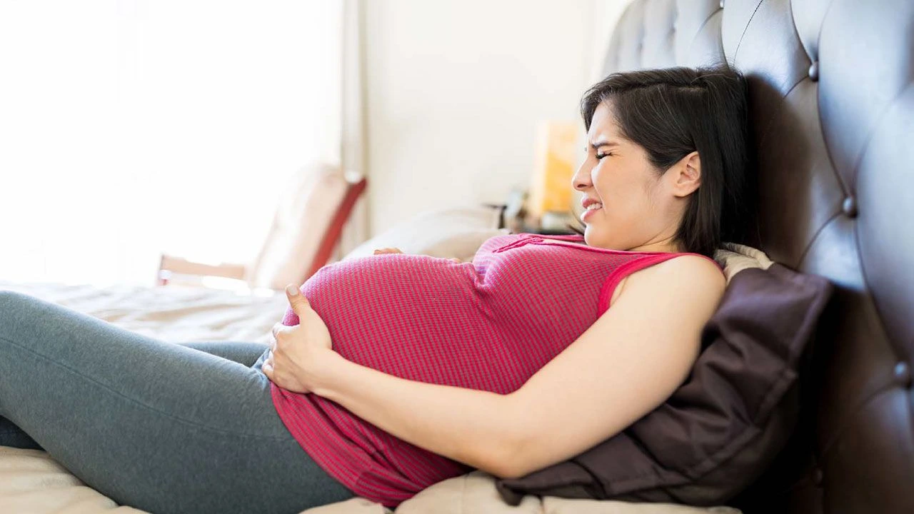 Braxton Hicks Contractions vs. Labor Pain- How To Tell The Difference