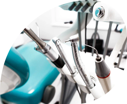 Advanced dental technology used for precise and comfortable treatment
