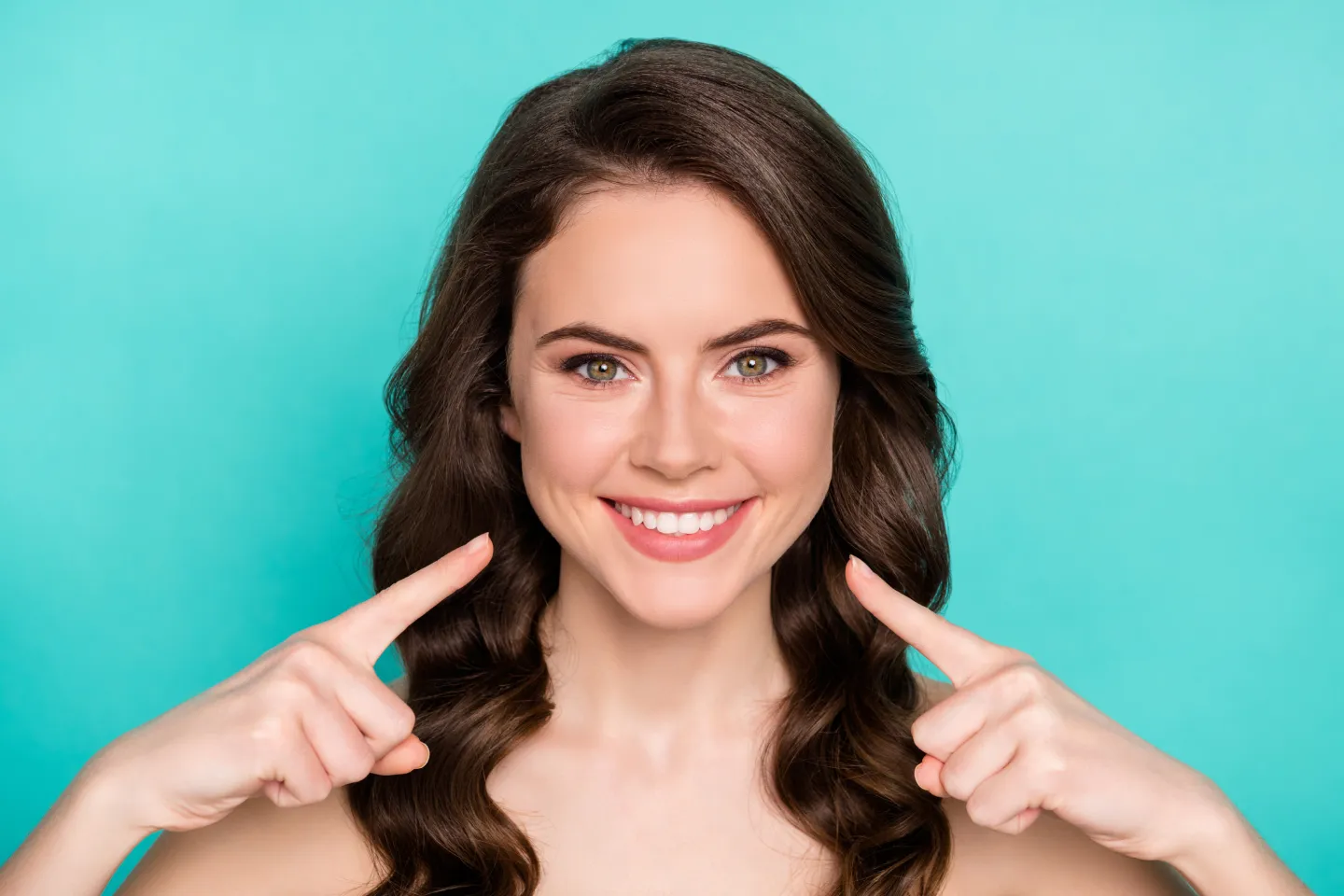 Teeth Whitening vs. Dental Veneers: Your Path to a Brighter Smile