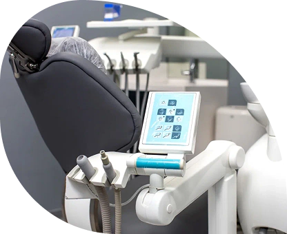 Advanced dental technology used for precise and comfortable treatment
