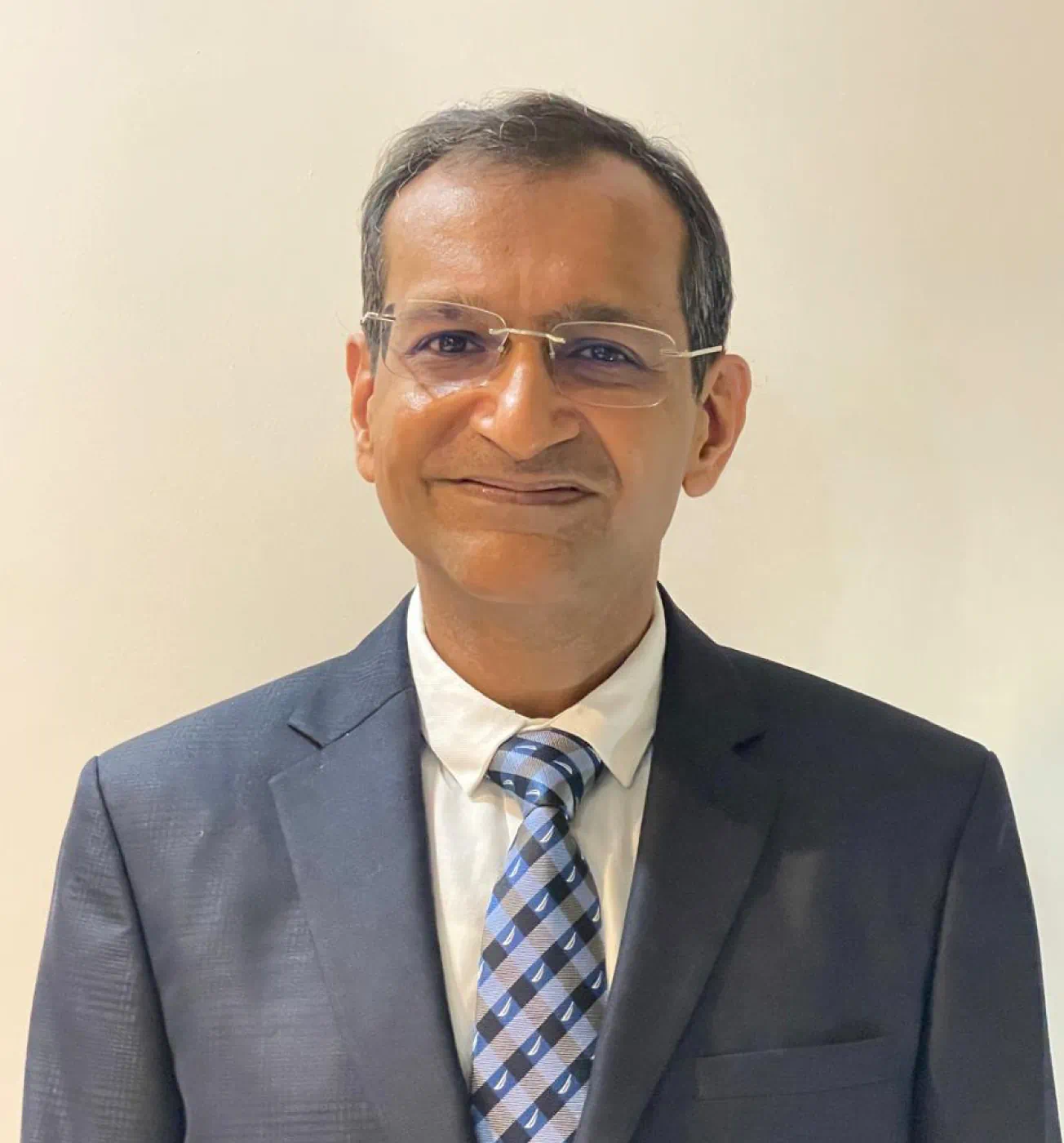 Dr. Vaibhav Kuchhal (Garv Diagnostic Centre & Hospital)