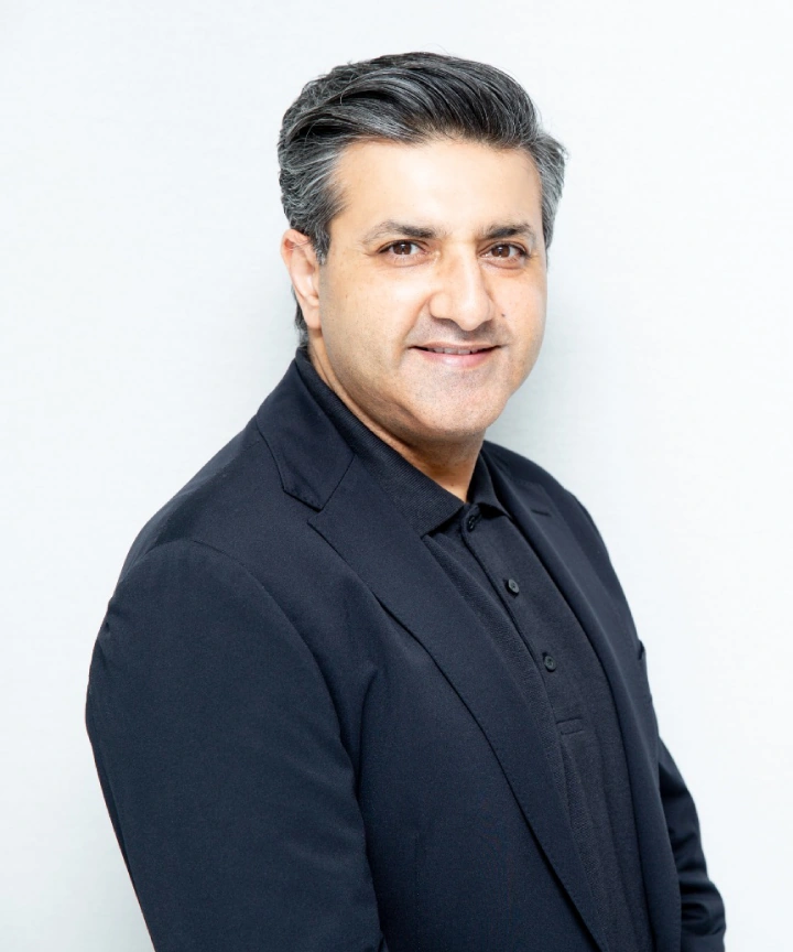 Dr Bhavnish