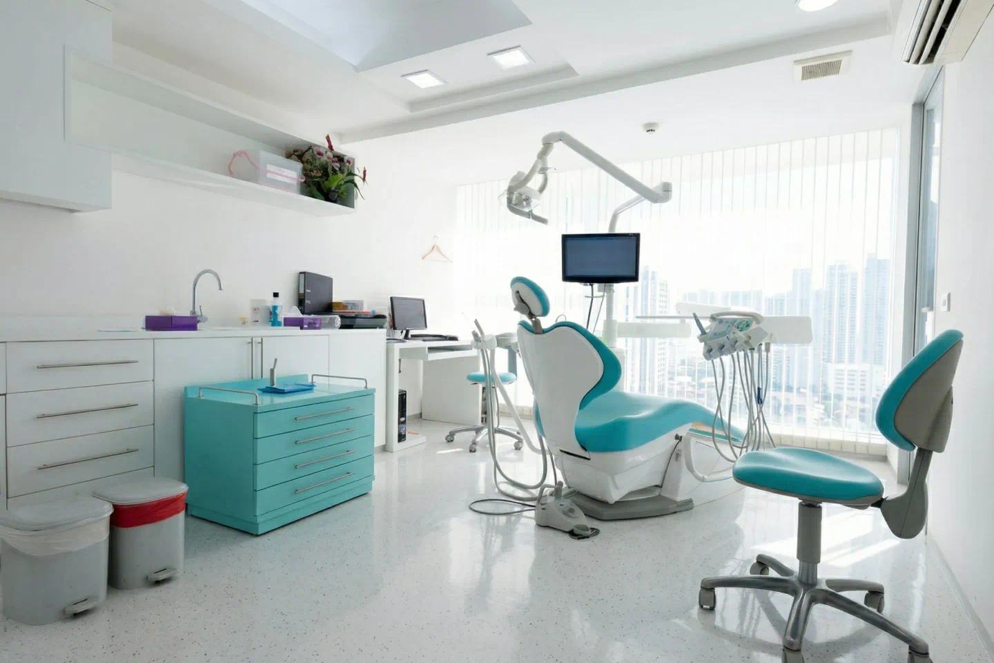 Crest Hill Dental Studio Facility Image 2