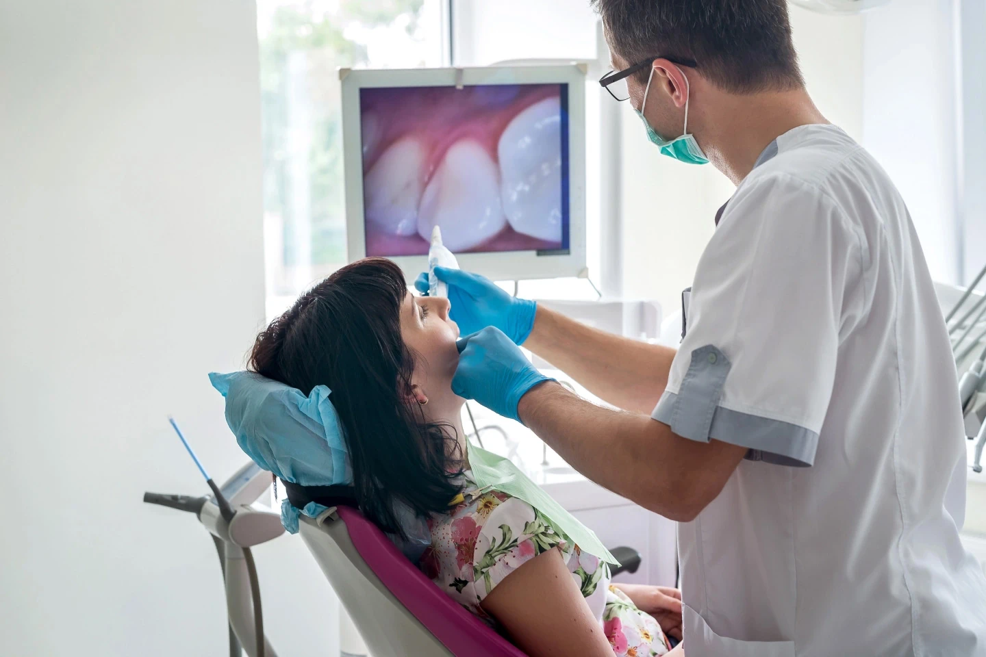 Intraoral Scanner