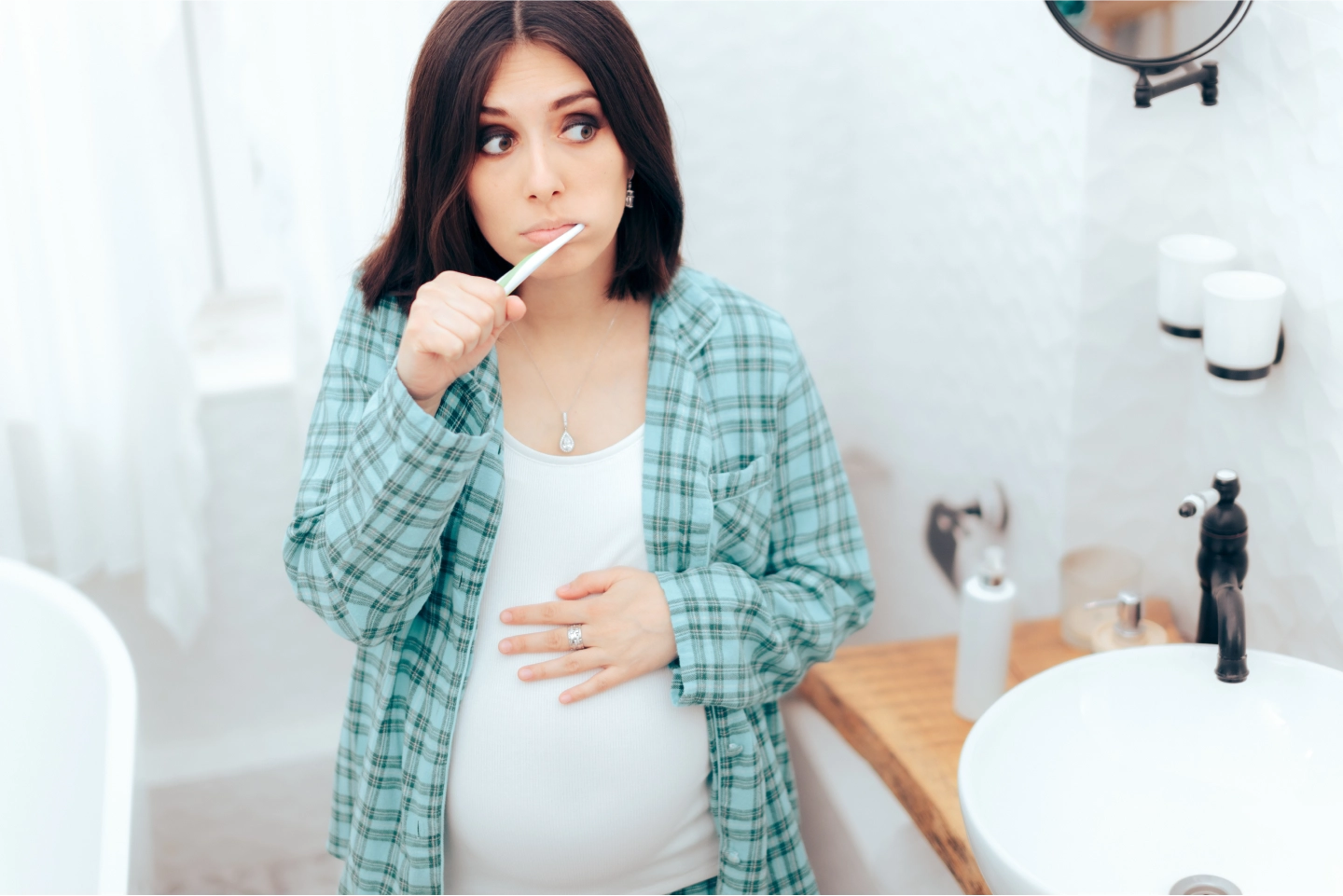 Dental care tips for expectant mothers  at Dental Smile-Savers in Bronx, NY