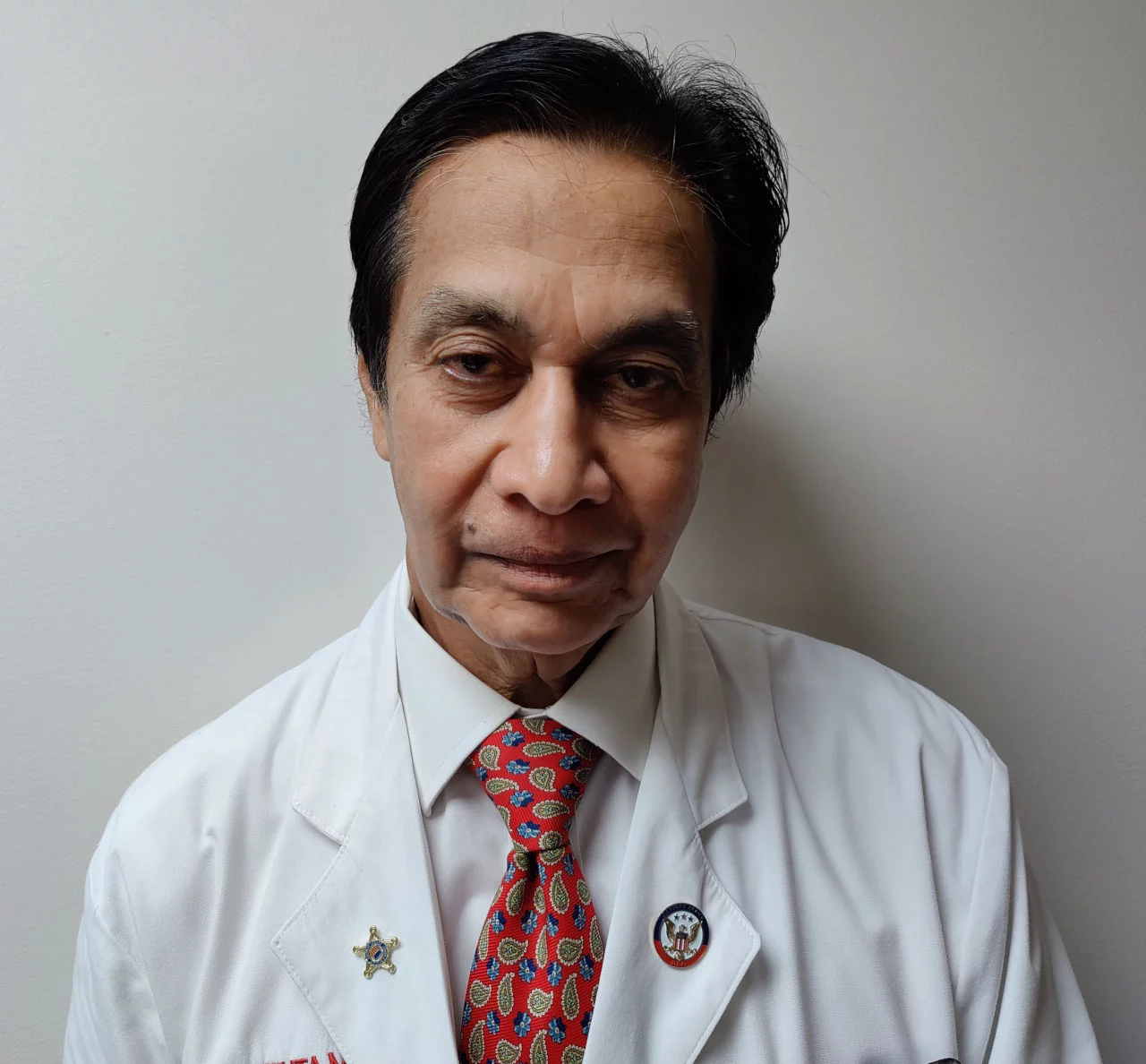 Meet the Best Ent Surgeon Dr. Navin Mehta in New York City.