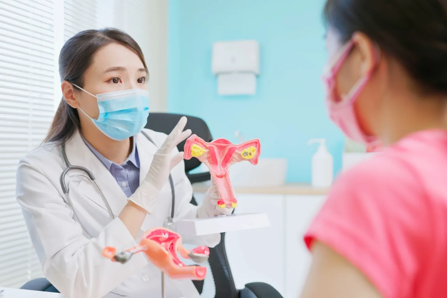 Illustration showing blocked fallopian tubes and fertility evaluation in gynecology consultation