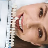 What’s The Difference Between Veneers and Lumineers?