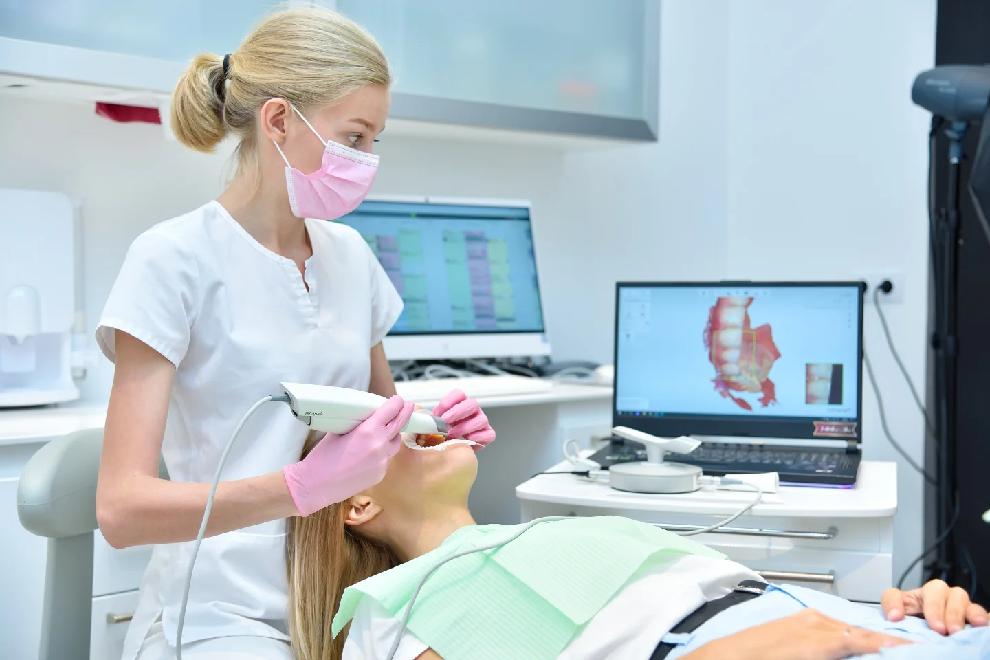 Precise Dentistry: Digital Impression at IM Dentistry.