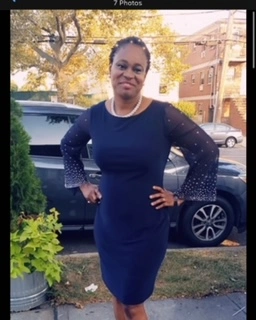 Meet Kemi, COO of Dental Smile Savers.