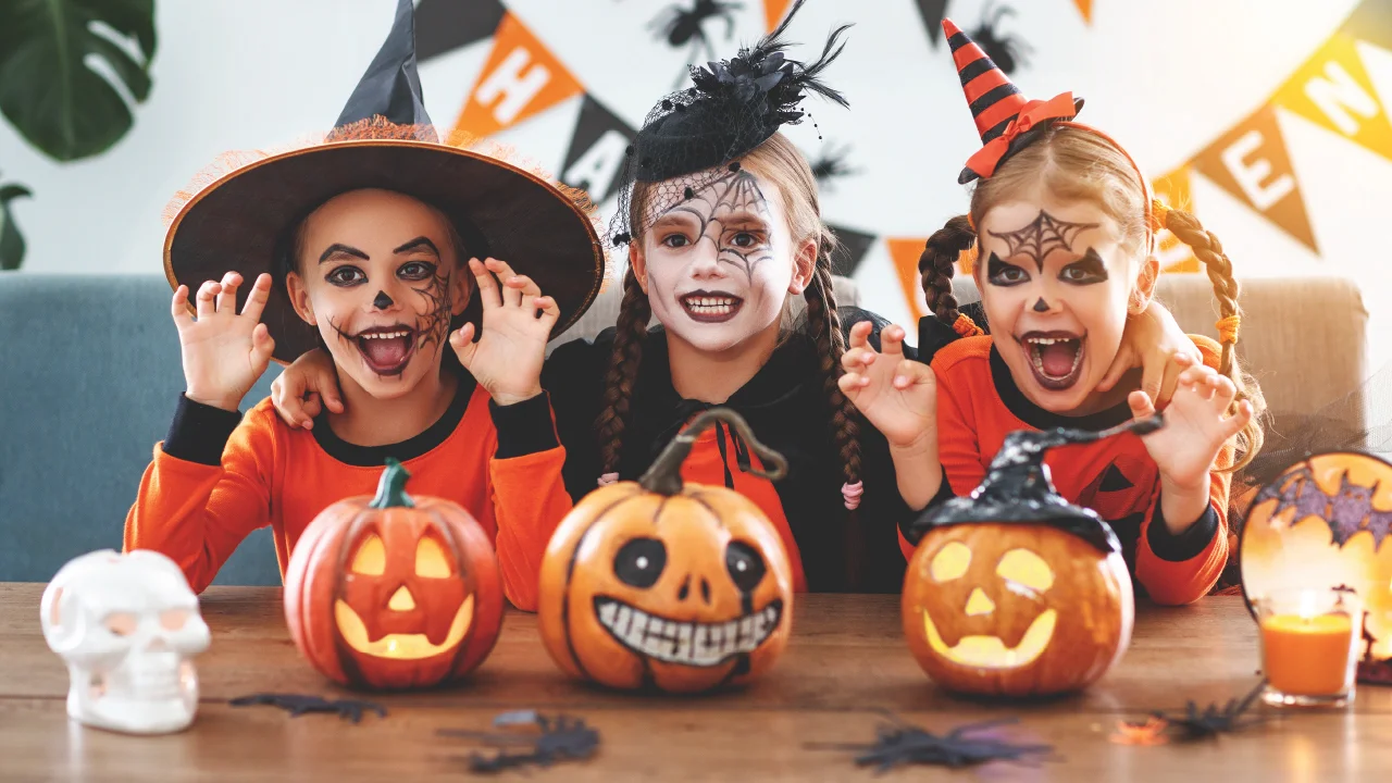 Halloween tips to enjoy treats without cavities
