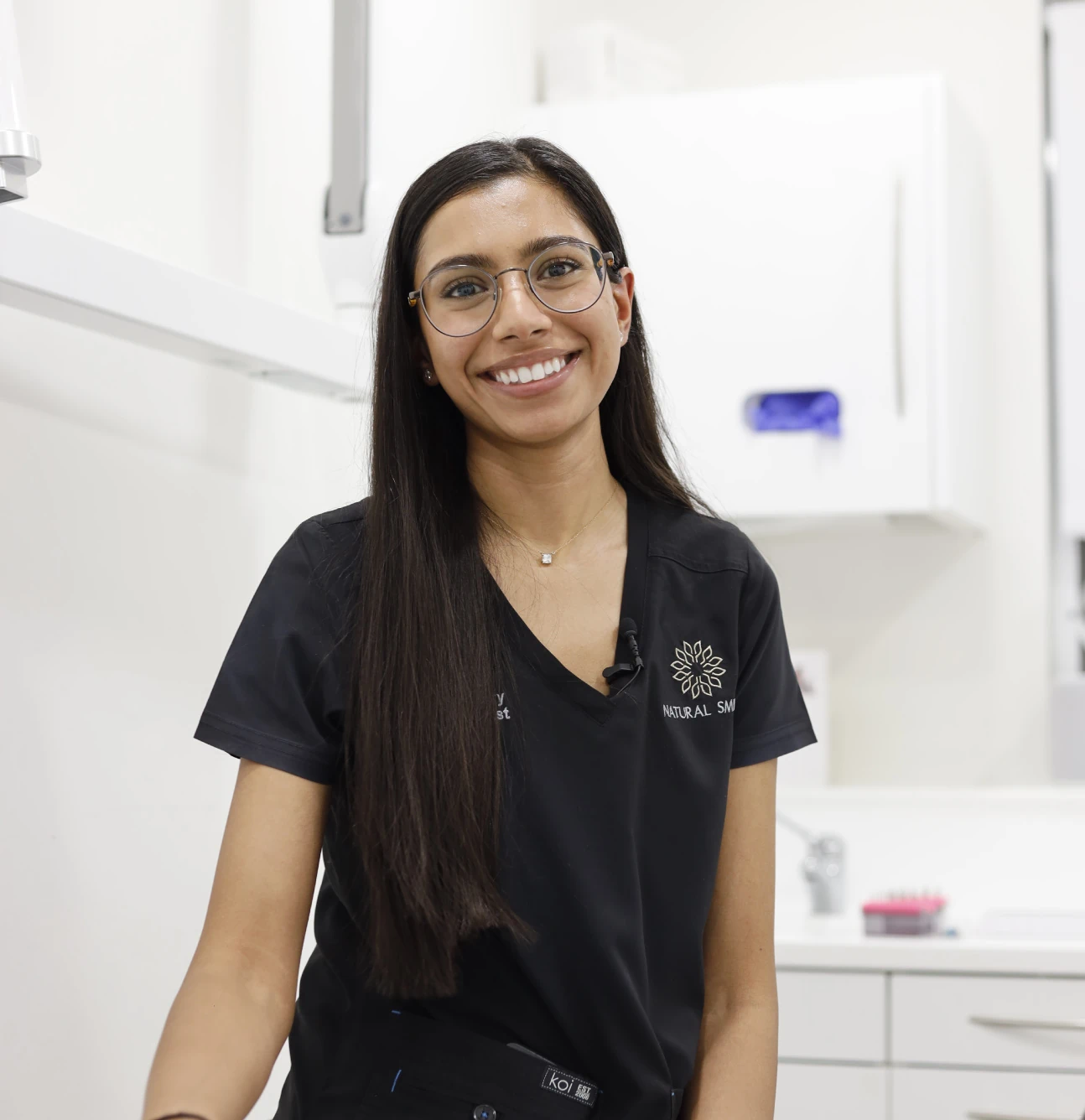 Dr Anisha Mistry