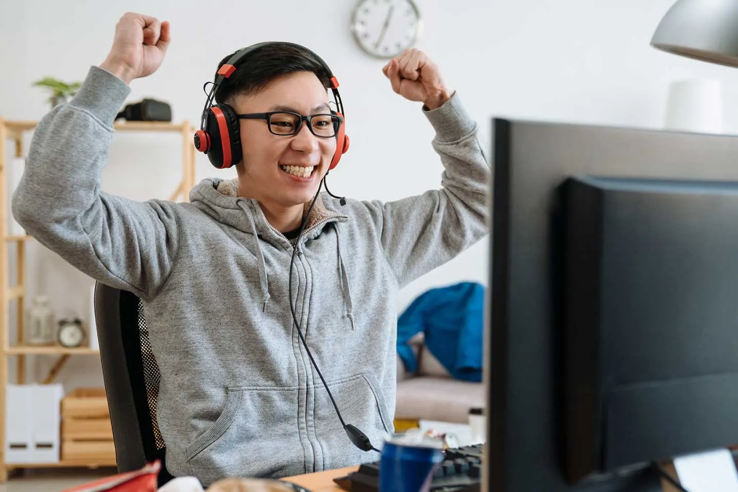 Can Restricting Online Gaming Time Reduce Myopia Progression?