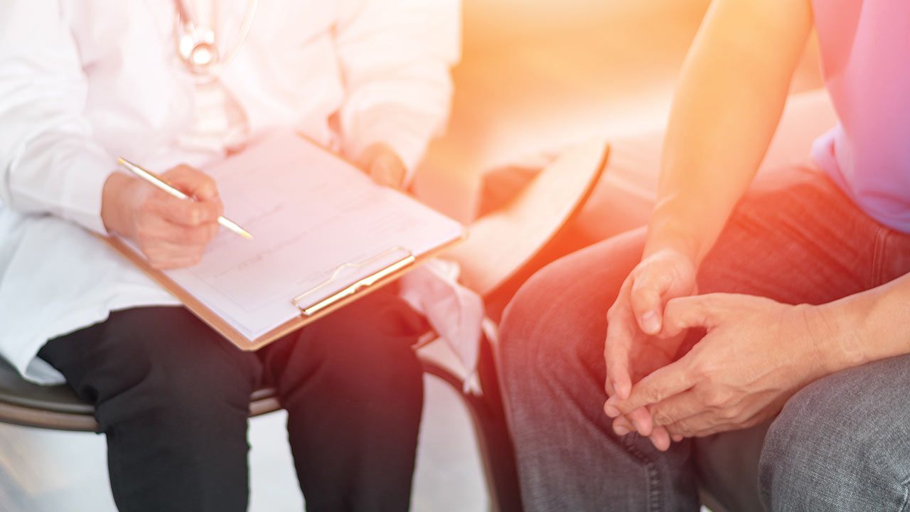 Understanding Testicular Cancer: Symptoms, Diagnosis, and Treatment Options